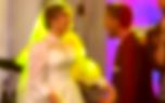 ویدیویی از سوپرایز عجیب یک عروس برای داماد در عروسی اش در شبکه های...